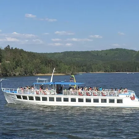 Terasy Mladi Machovo Jezero Lägenhet