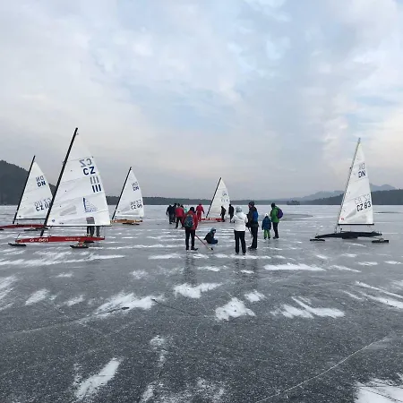 Terasy Mladi Machovo Jezero Staré Splavy