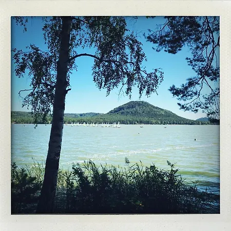 Terasy Mladi Machovo Jezero Daire