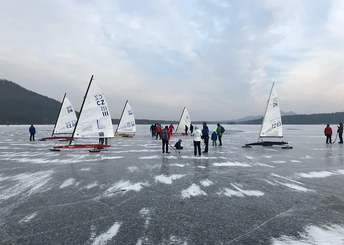 Terasy Mladi Machovo Jezero Staré Splavy