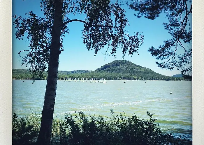 Terasy Mladi Machovo Jezero Lägenhet