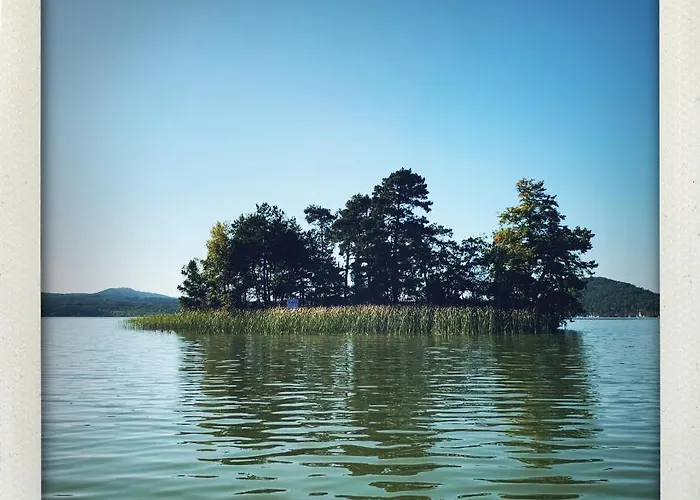 Terasy Mladi Machovo Jezero * Staré Splavy