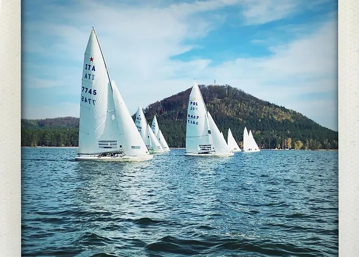 Terasy Mladi Machovo Jezero Lägenhet